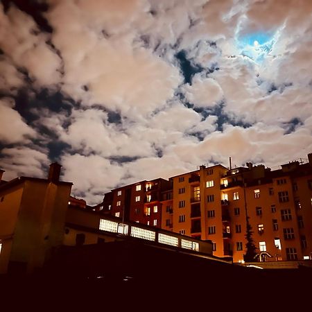 Moderni Apartman Na Hluboke V Praze - Idealni Pro 4 Prag Dış mekan fotoğraf