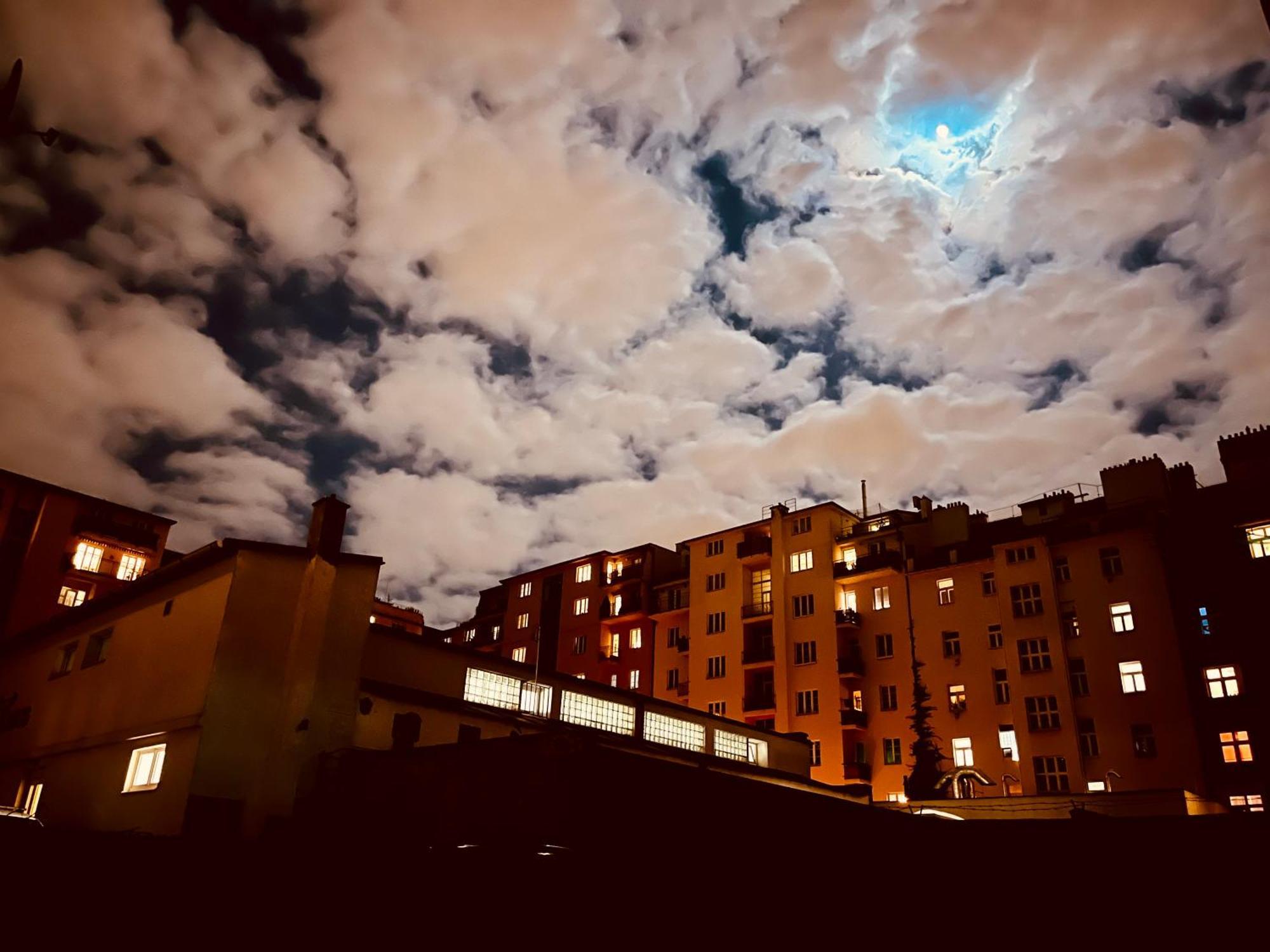 Moderni Apartman Na Hluboke V Praze - Idealni Pro 4 Prag Dış mekan fotoğraf