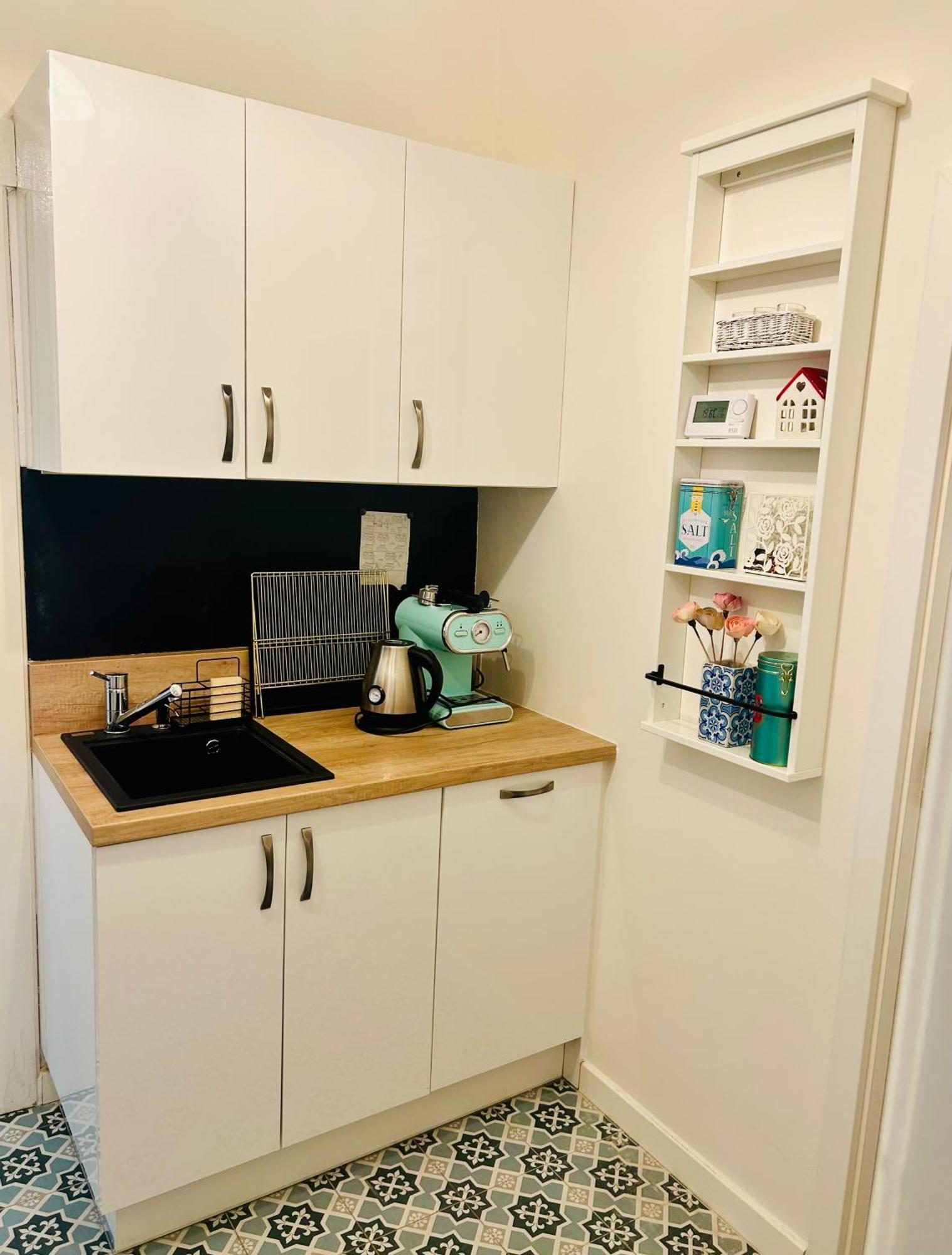 Moderni Apartman Na Hluboke V Praze - Idealni Pro 4 Prag Dış mekan fotoğraf