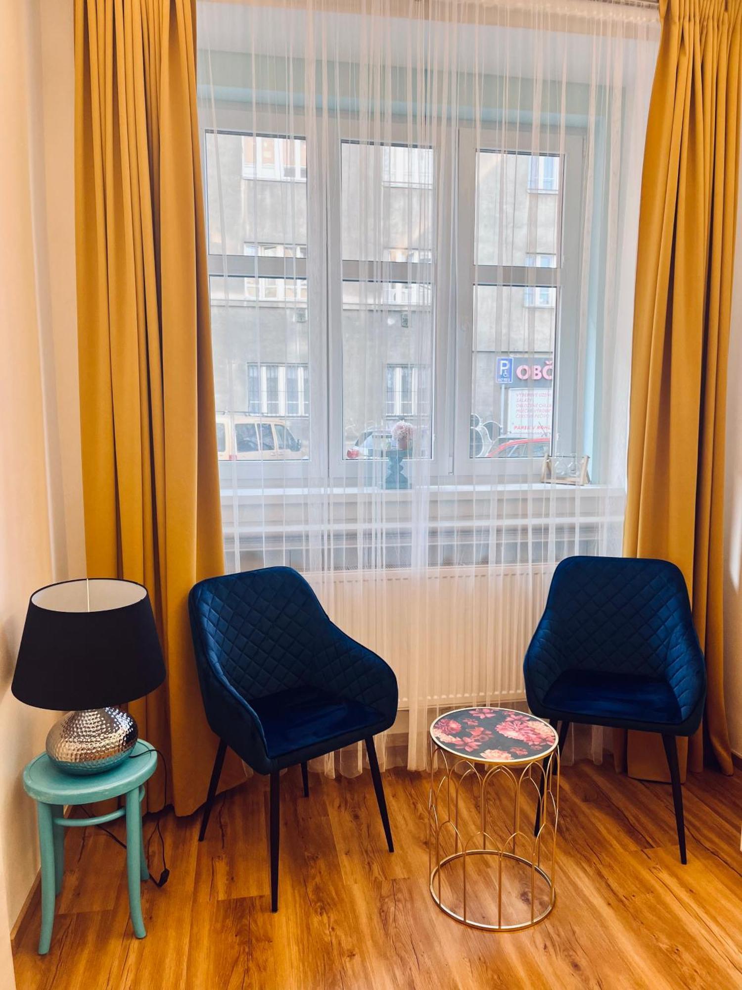 Moderni Apartman Na Hluboke V Praze - Idealni Pro 4 Prag Dış mekan fotoğraf